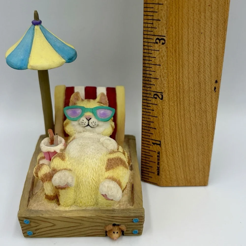Danbury Mint Gary Patterson Cat Calendar AUGUST Replacement Figurine